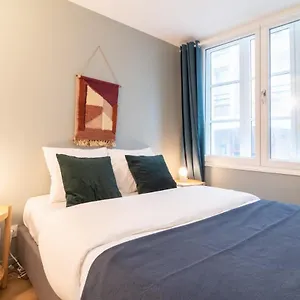 vieux-lille-superbe-appartement-cozy-avec-terrasse.lillehotels.org/